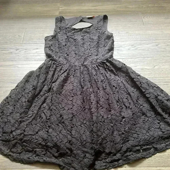🌸3/$30🌸only |  Black lace skater dress - Picture 2 of 11